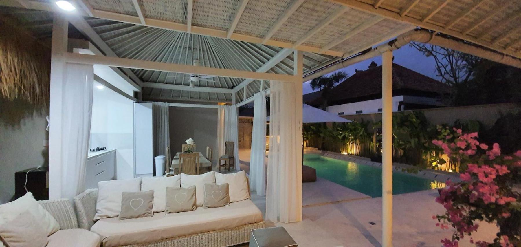 La Dolce Villa Seminyak  Exterior photo