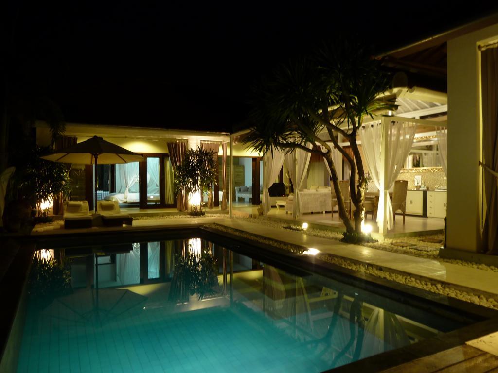La Dolce Villa Seminyak  Exterior photo